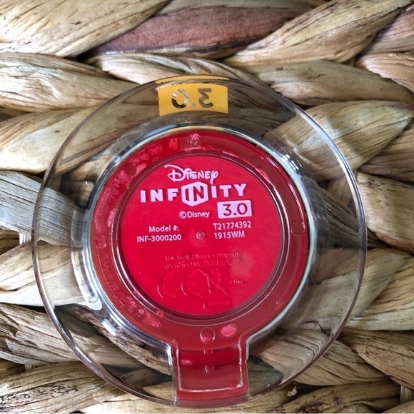 Disney Infinity: Power Discs: Tomorrowland Time Bomb (2015) - Picture 2 of 3